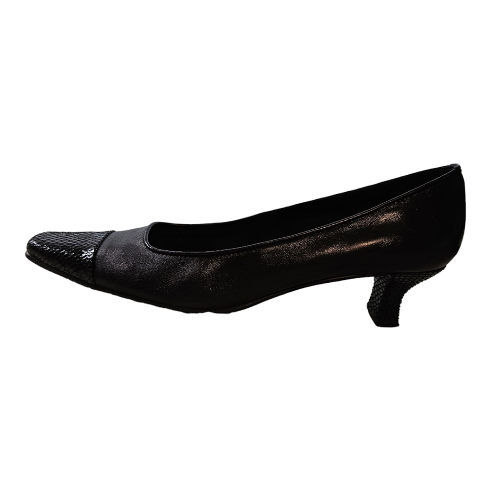 Vaneli Black Leather Pumps with a Low Heel and Snakeskin Accents size 8.5 - Picture 4 of 10